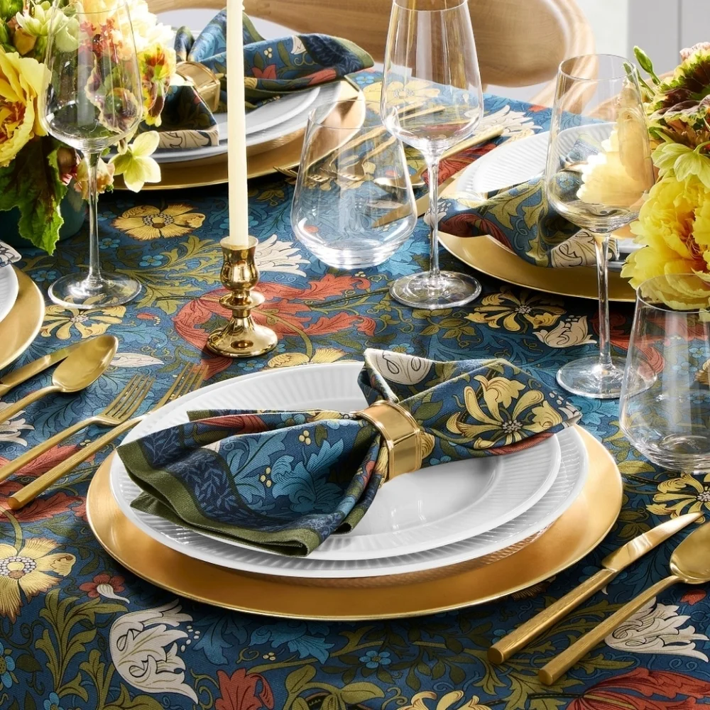 Williams Sonoma MORRIS & CO. Compton Tablecloth,Size 70×108 In, Retail $150.00US
